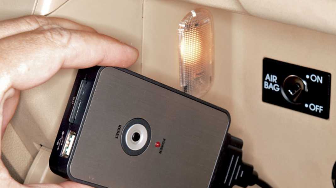USB-, SD- und AUX-Eingang für Serien-Radios