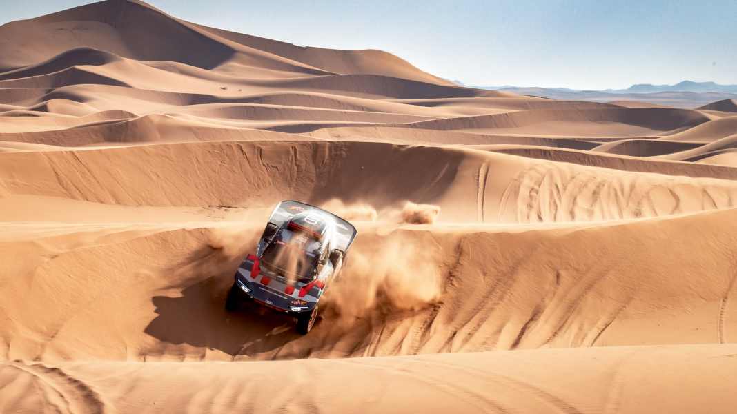 Carlos Sainz: Ältester Sieger der Rallye Dakar - Bezähmer der Wüste