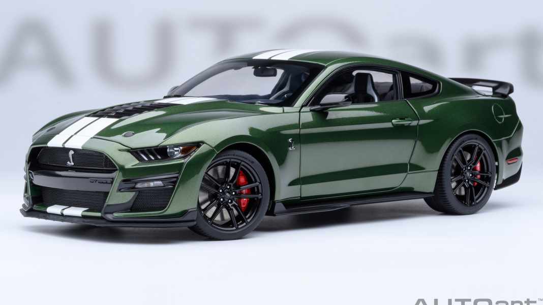 Autoart enthüllt Shelby GT 500 in 1:18 und eruptivem Grün