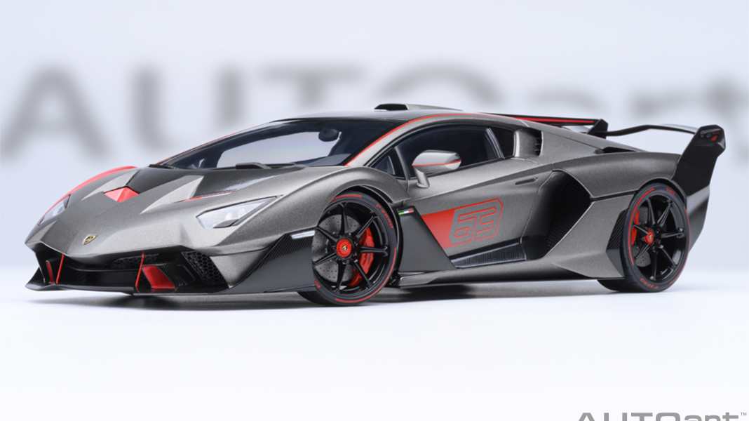 Autoart liefert das Lamborghini-Unikat SC18 Alston in 1:18 und Grigio Daytona