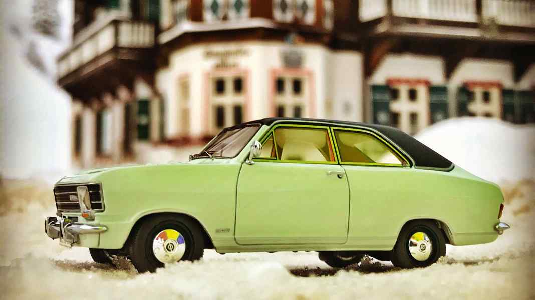 Mit mehr Lametta: ’67 Opel Olympia A von Neo Scale in 1:43