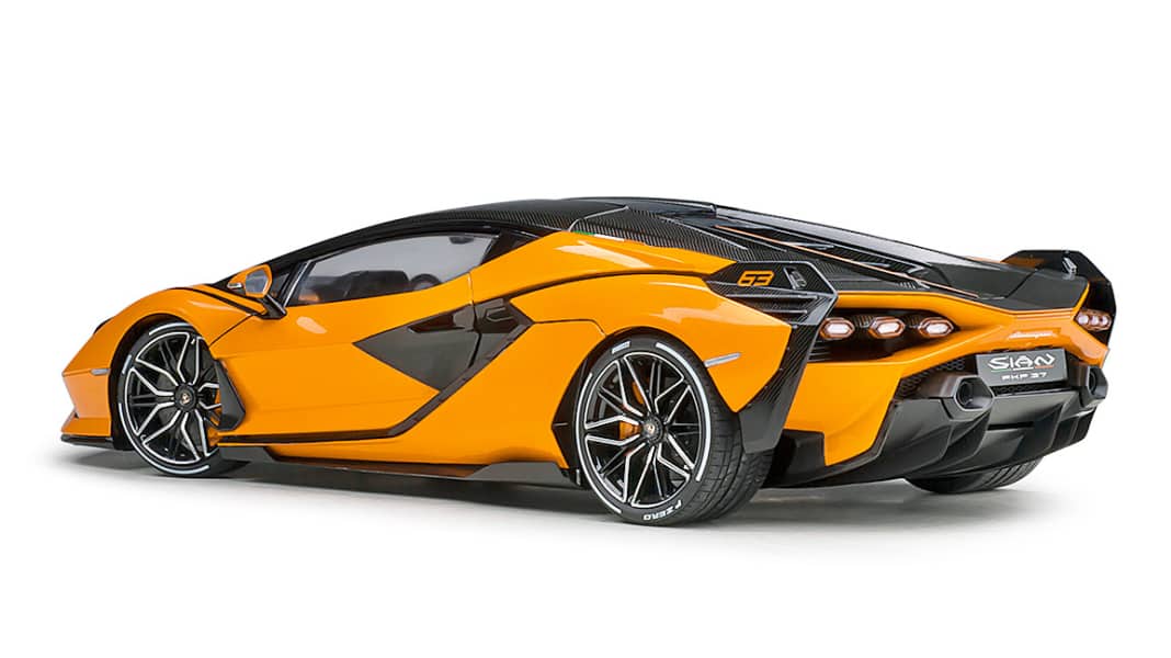 Lamborghini Sián FKP 37 von Autoart in 1:18: Zisch und weg