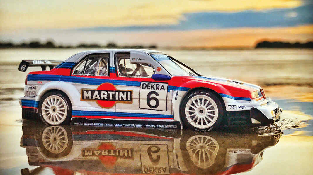 Schlange mit Biss: ’96 Alfa Romeo 155 V6 TI von Ixo in 1:43