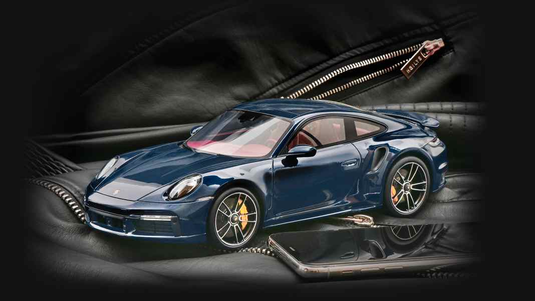 Quantensprung: Porsche 911 (992) Turbo S von Schuco in 1:18