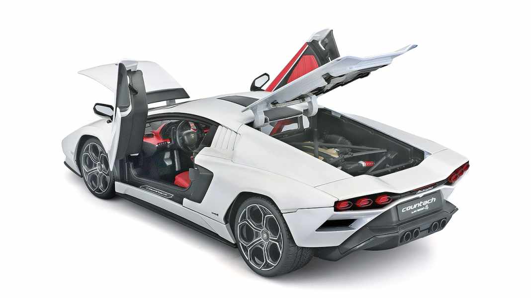 Weiß und Wow: ’21 Lamborghini Countach LP 800-4 von Maisto in 1:18