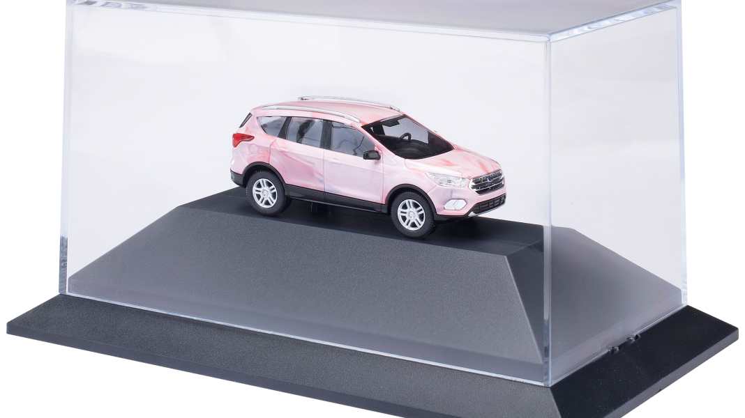 Der Ford Kuga von Busch in 1:87 fährt auch für den guten Zweck