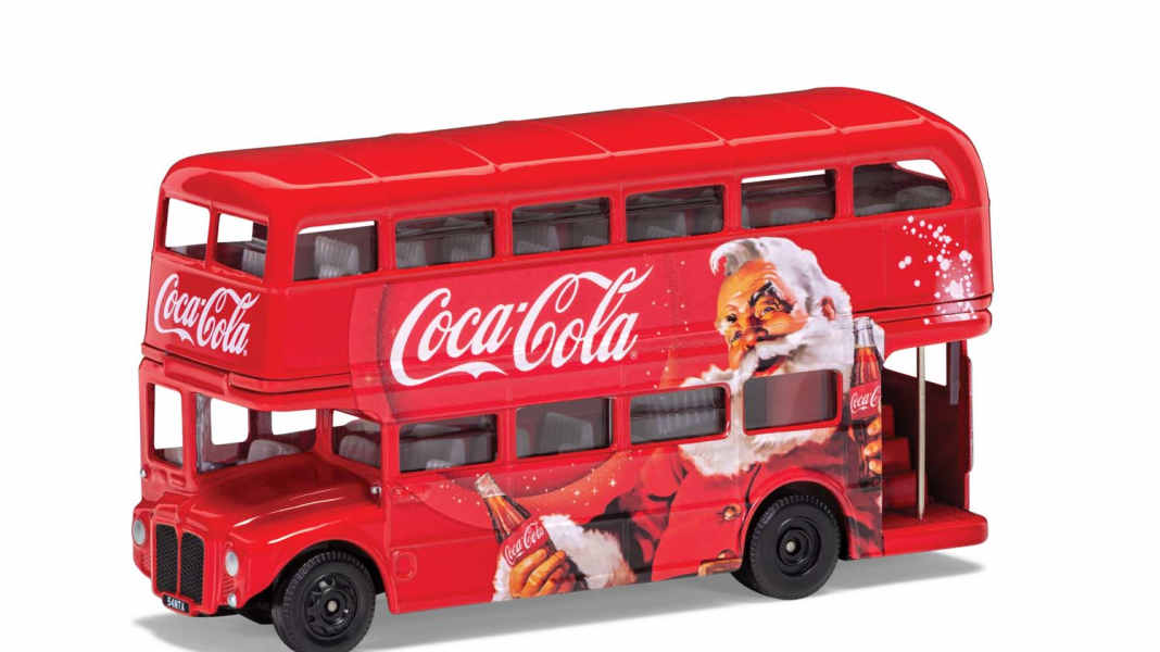 Corgis London Bus fährt den Weihnachtsmann spazieren