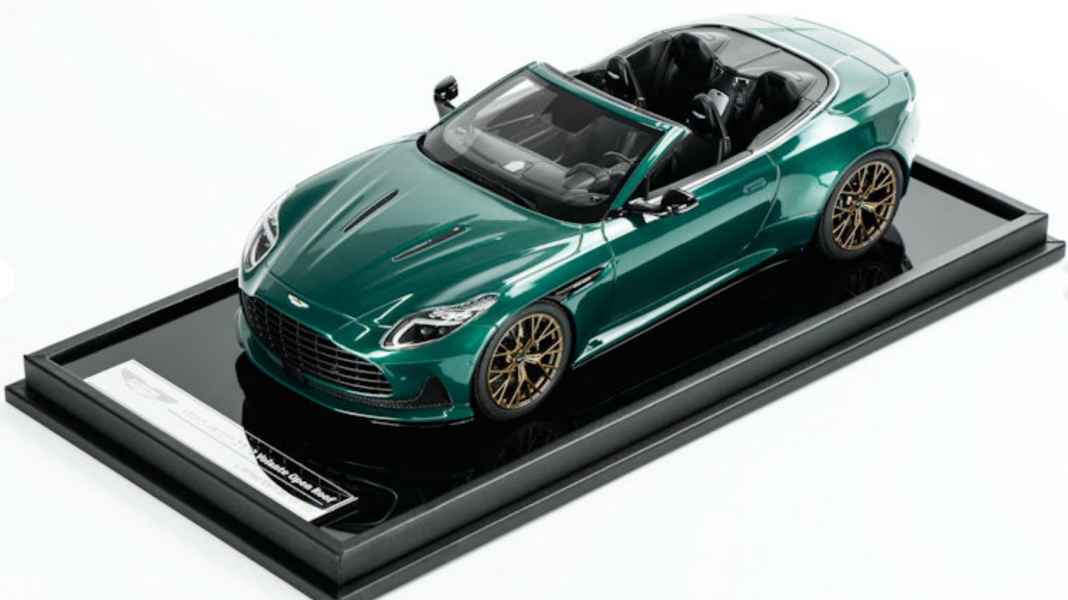 Motorhelix bringt Aston Martin DB12 Volante als Resine-1:18er in sechs Farben