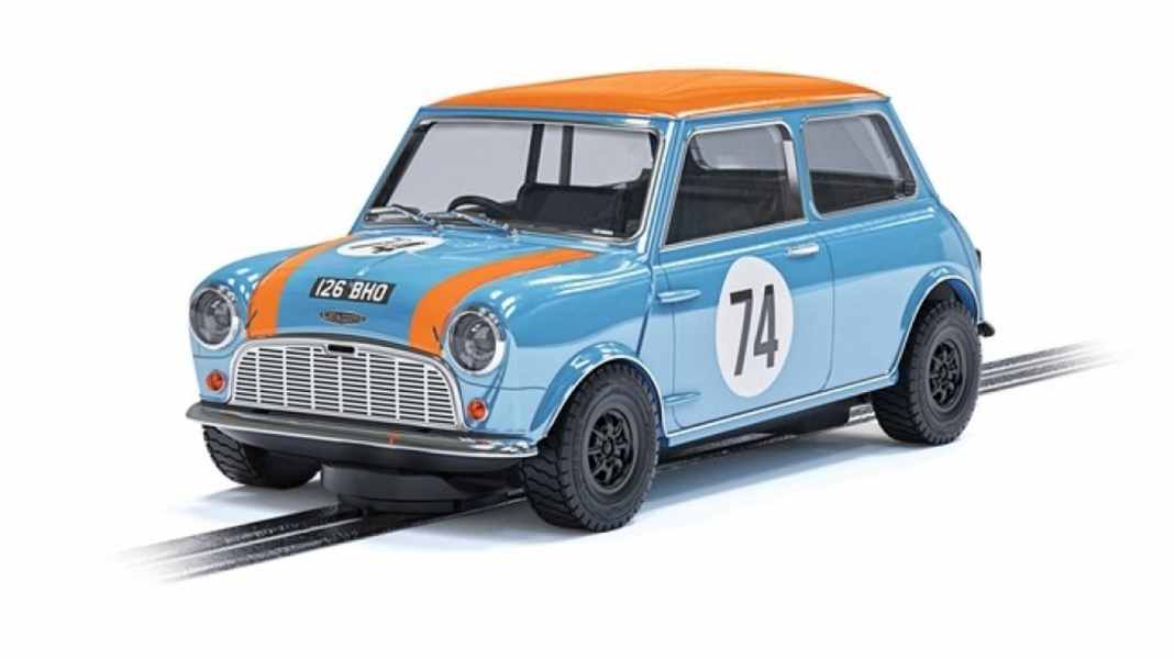 Scalextric spielt Gulf: Mit einem Neuheitentrio für die Autorennbahn in 1:32