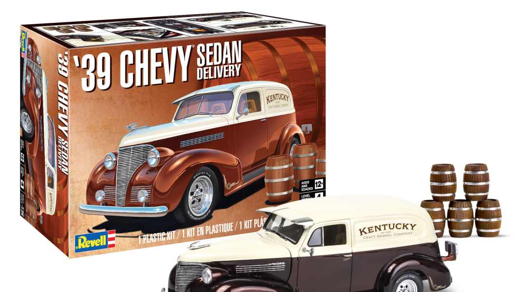 Revell macht ein neues Fass auf: Mit einem Chevrolet-Lieferwagen von 1939 in 1:24