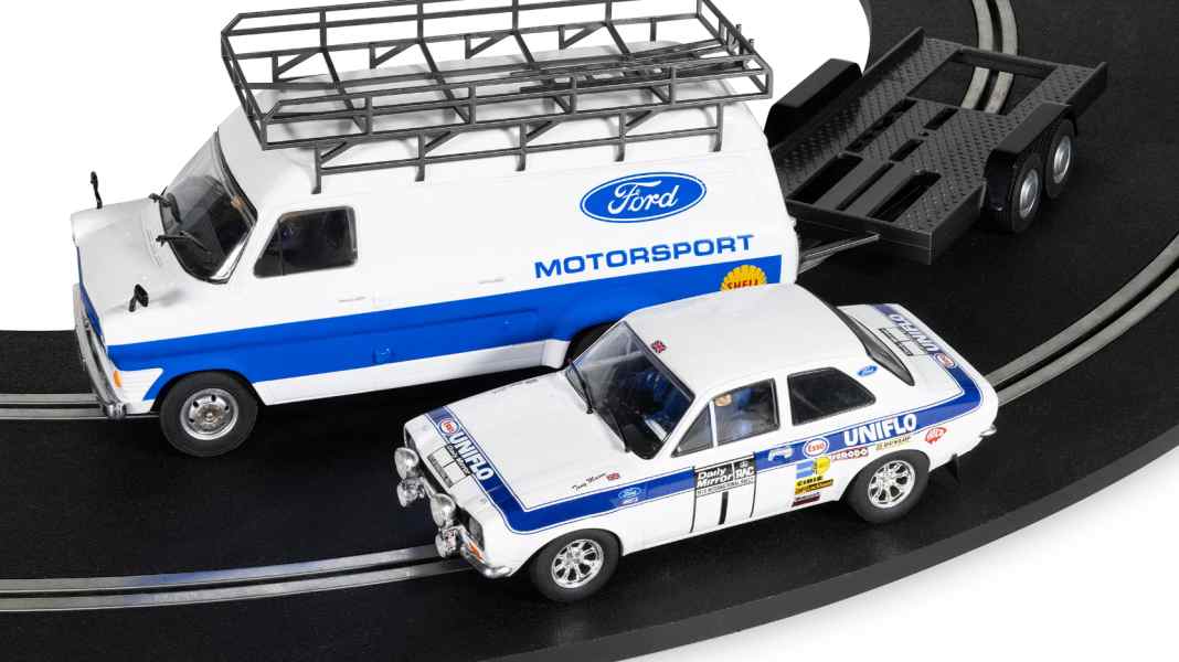 Scalextric bringt Ford-Racing-Set in 1:32 mit Escort und Transit