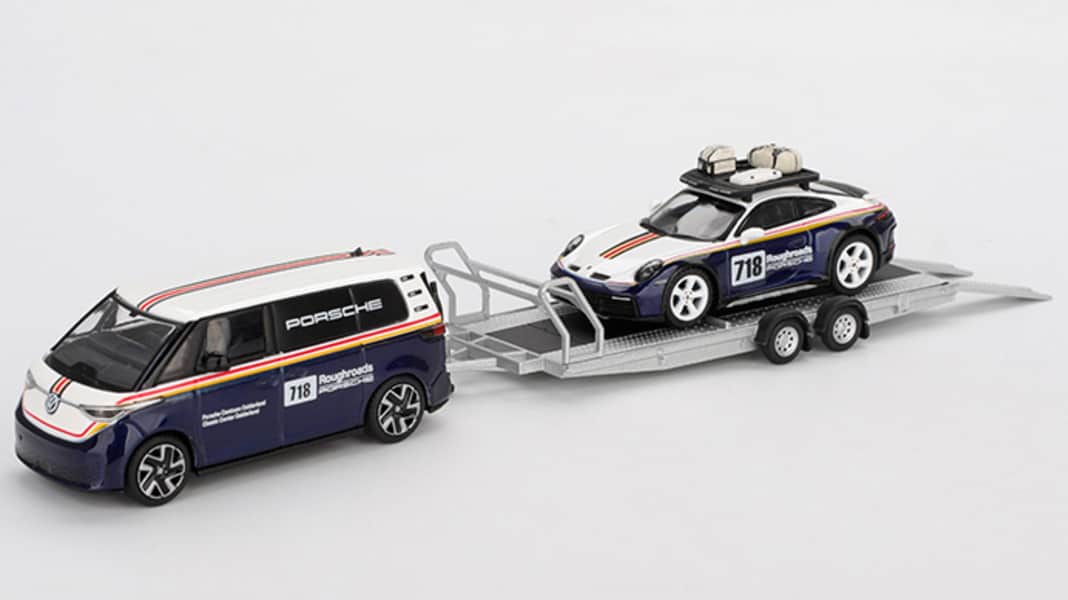 Mini GT plant buzziges 1:64-Gespann mit Dakar-Elfer als Ladegut