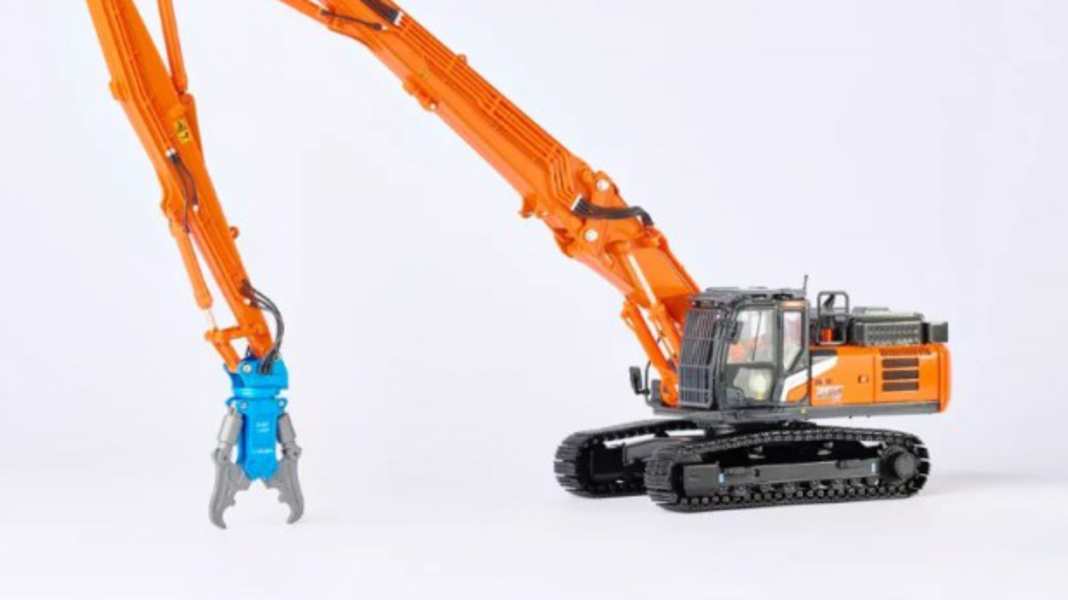 Hitachi ZX350LCK-7 kommt als Abbruch-Gigant von 1:50 Replicars