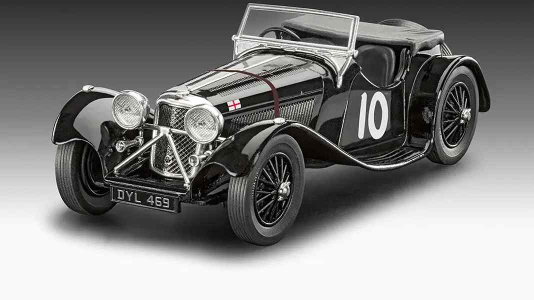 Revell bringt Jaguar S.S. 100 zurück – als 1:32-Kit mit Top-Detaillierung