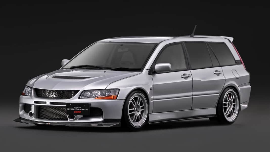 Ignition Model pimpt Lancer Evolution Wagon MR in 1:18