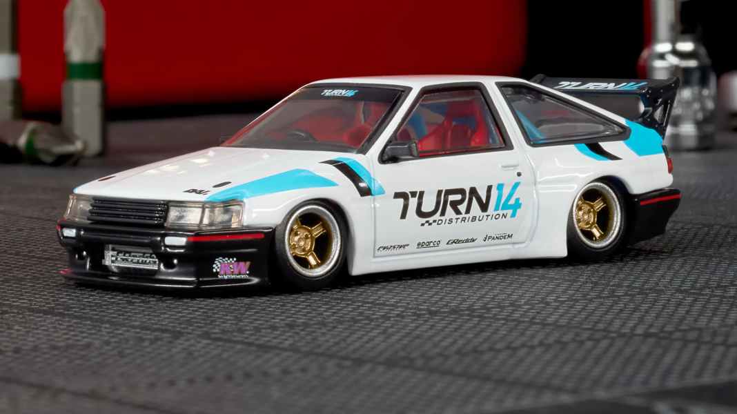 Hot Wheels pimpt den Toyota Levin in 1:64 ultimativ auf!
