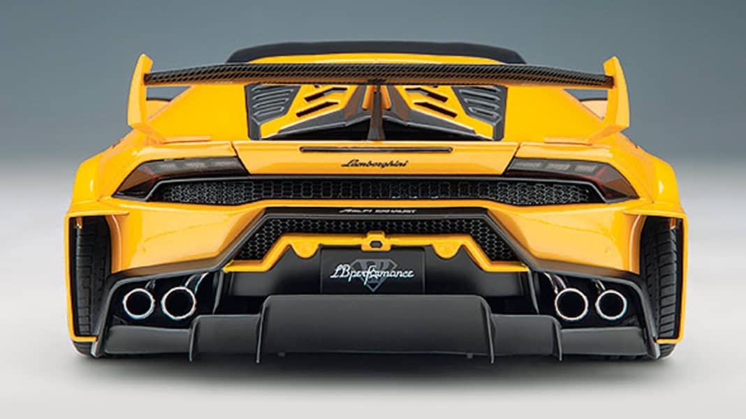 MR.BOMBASTIC: Lamborghini Huracán GT Liberty Walk von Autoart in 1:18