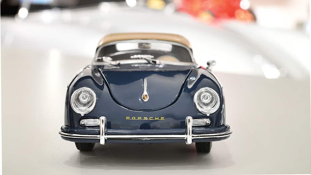 SAMMELN: Porsche 356 Speedster von Welly in 1:24 - Der Purist