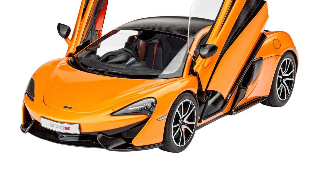 Revell lanciert das Set zum McLaren 570S mit Wing-Doors in 1:24