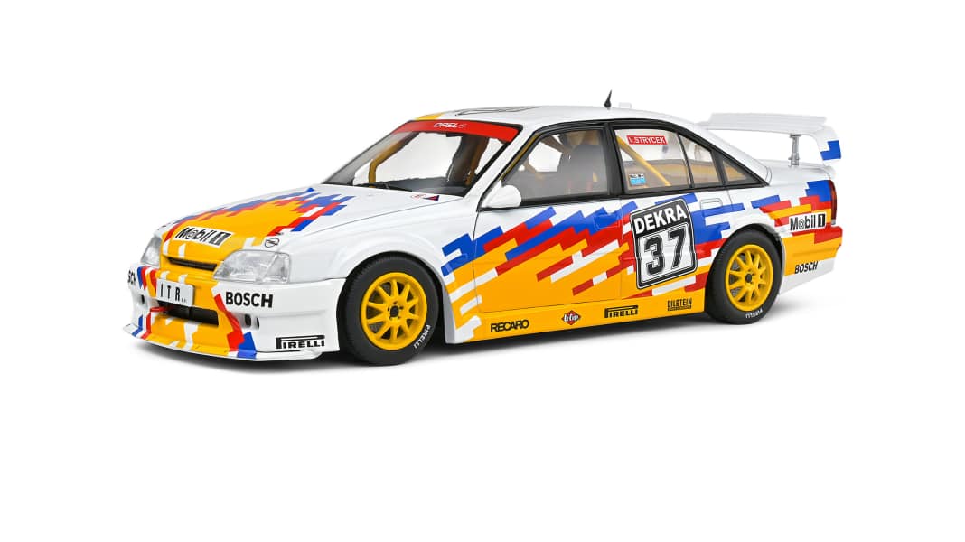 Mit dem Strycek-Omega schließt Solido eine 1:18-Lücke im DTM-Starterfeld