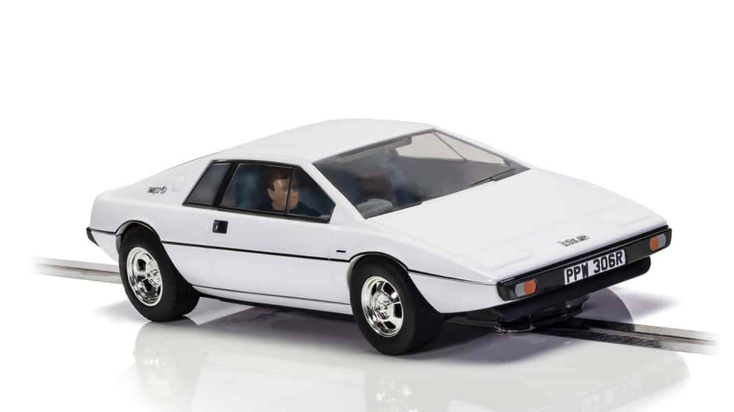 Den Lotus Esprit, der was tauchte, bringt Scalextric für die 1:32-Rennbahn