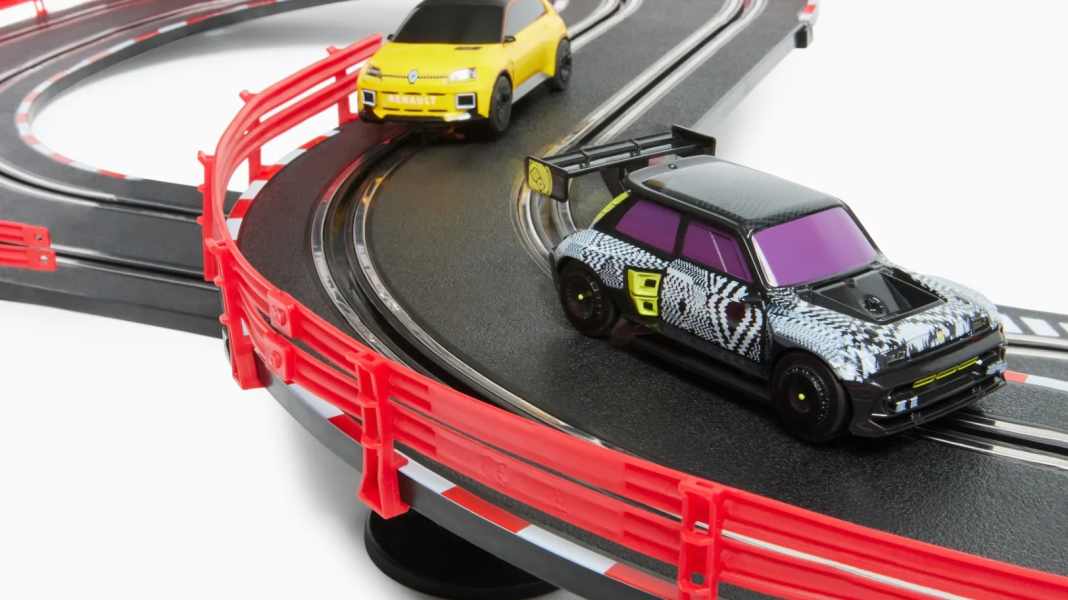 Genial: Renault bringt seinen neuen R5 auch für die Autorennbahn in 1:43