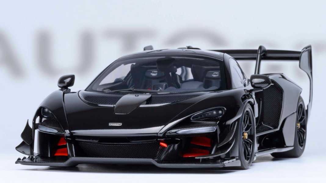 Beim Thema McLaren Senna in 1:18 sieht Autoart im Juli Onyxschwarz