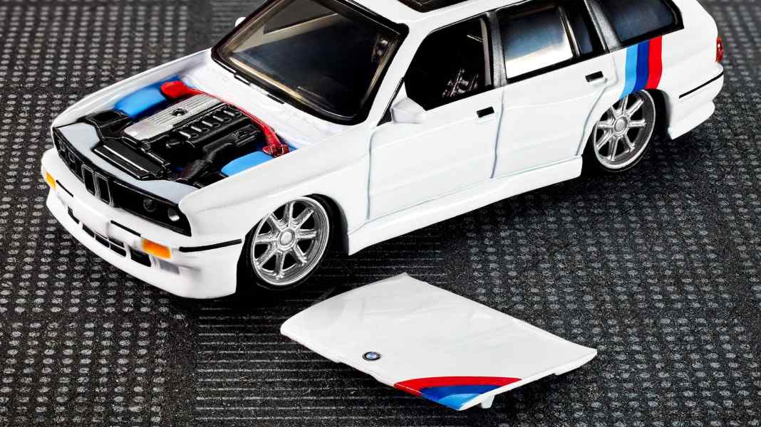 BREAKING NEWS: Hot Wheels zeigt Touring-BMW als 1:64-Modell