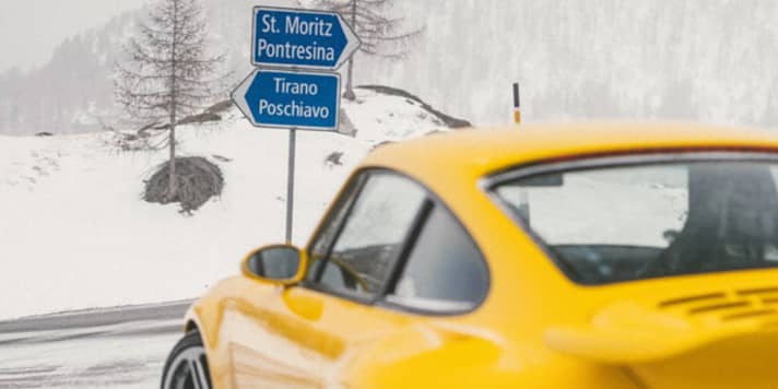 Das ganze Auto sieht aus wie ein 964, weil wir Porsche lieben und es eine Hommage an den originalen Yellowbird ist.