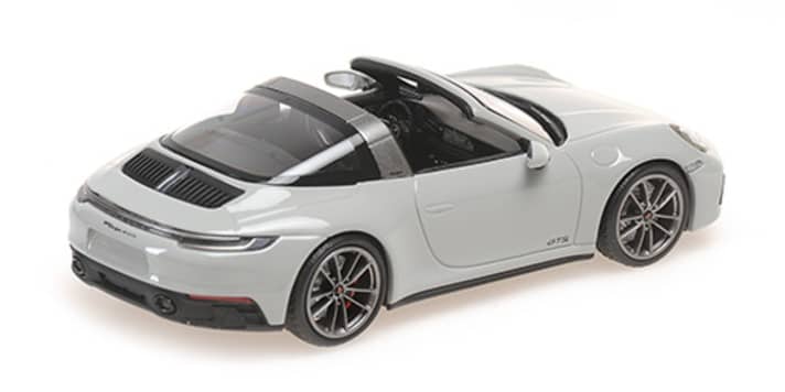 Kreide: So heißt die neue, sehr dezente Modellfarbe für den aktuellen Elfer der Generation 992. Auch den 1:43-Targa baut Minichamps aus Aachen als 1:43 in dieser coolen Tönung.]Foto: Werk