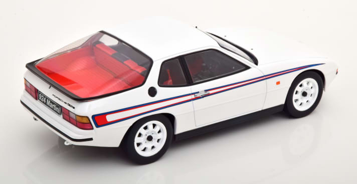 KK-Scale geht bei der Nachbildung der “World-Championship-Edition” des Porsche 924 in der Baugröße 1:18 sehr in die Details dieser Sonderversion, die heute in 1:1 wertsteigernd ist ]