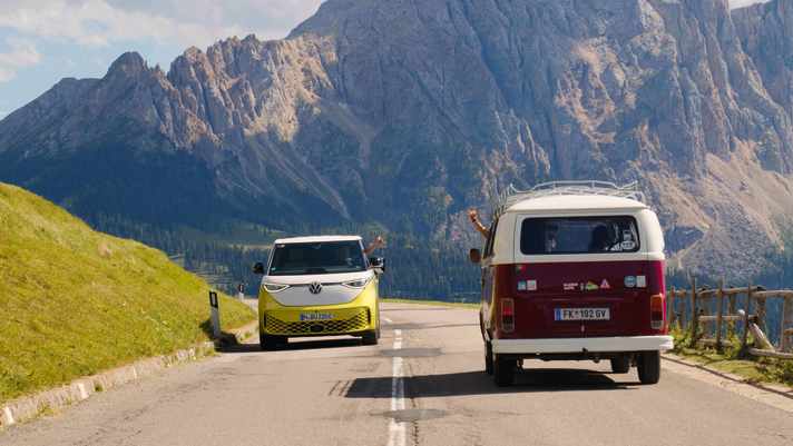 Mit dem zum Campermobil umgebauten Elektrobus durch die Dolomiten