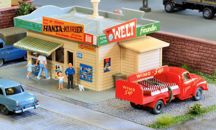 Der klassische Opel Blitz als „WIMO“- Getränkepritsche im Diorama