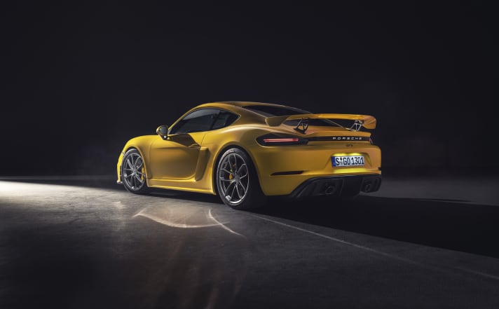  Porsche 718 Spyder und Cayman GT4