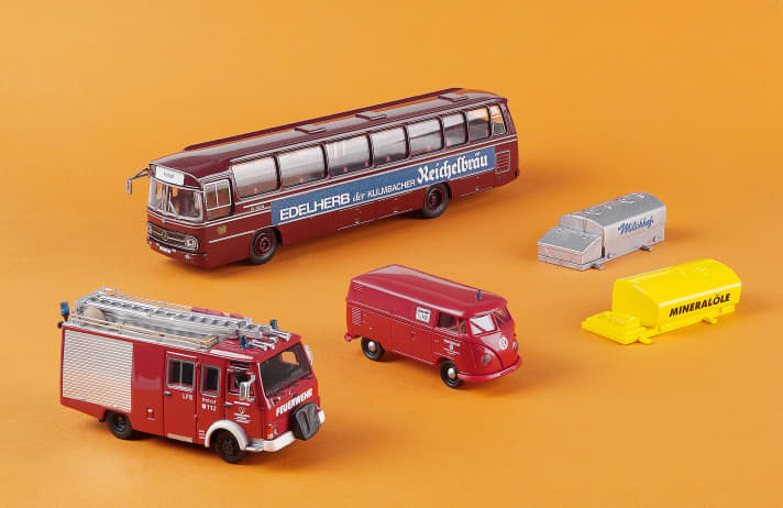 Wenn Sie nicht nur auf Porsche stehen, finden Sie ihre Themen auch im “plus”, dem 24-seitigen News-Spezial. Wie diese Sondermodelle vom Modell-Car-Service in 1:87