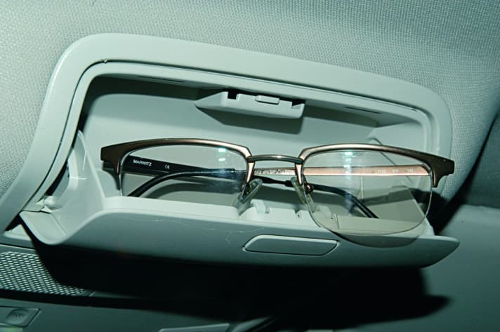   Klappbares Brillenfach für Golf 5 nachrüsten