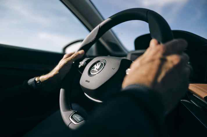 gutefahrt/240312-superbmediadrive-mb-40_8135d4d08fe36c537fb40590d90a9ac7