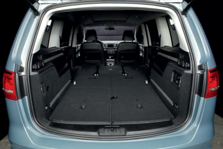   Vergleichstest: Sharan vs. T5 Multivan 2.0 TDI 140 PS
