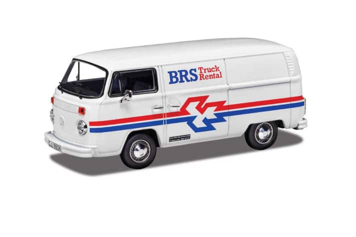 Mittlerweile hat sich die zweite Generation des Volkswagen-Transporters aus Hannover beim Corgi-Label Vanguards ebenfalls bestens etabliert. Hier eine britische Mietwagen-Variante]