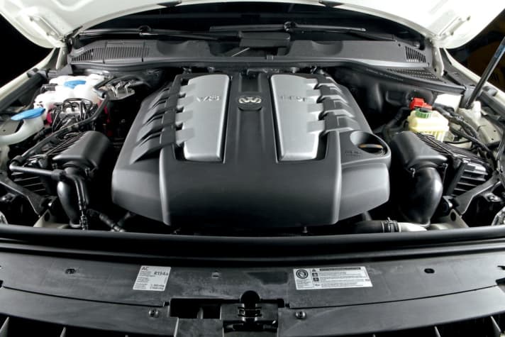   Vergleichstest: VW Touareg Hybrid 380 PS vs. V8 TDI 340 PS