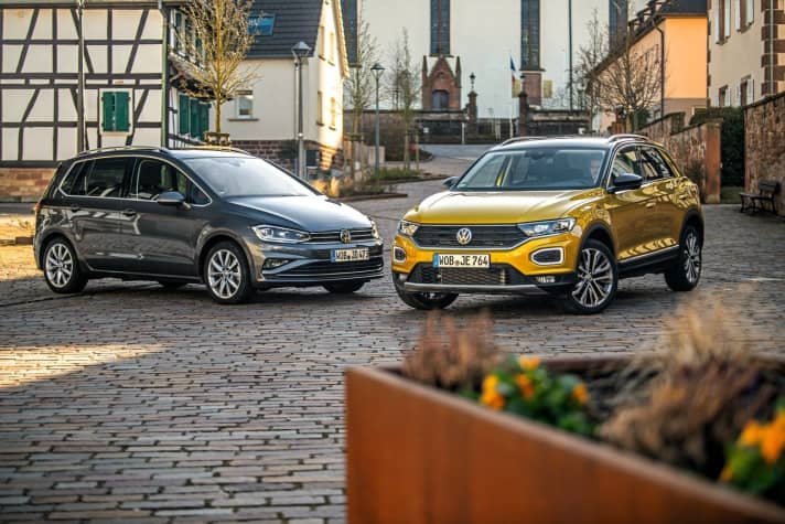   Brav und unaufgeregt der Auftritt des Golf Sportsvan, überraschend auffällig und trendy dagegen der T-Roc. Was sie eint, ist ihre Technik und das kompakte Format