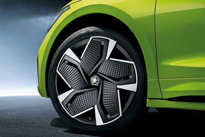 Aero-Inserts aus Kunststoff machen die Leichtmetallräder windschlüpfiger