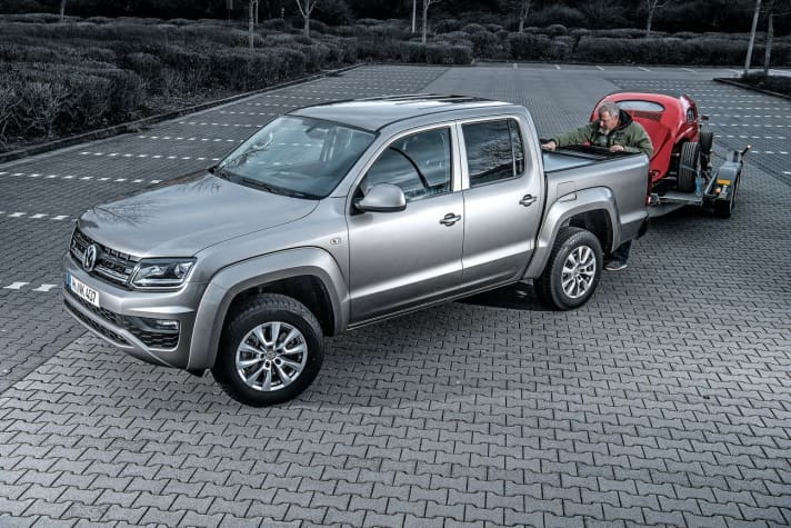   Überlegene Traktion, reichlich Dampf, hohe Zuglast und eine elektroni­sche Gespannstabilisierung in Serie – der Traum jedes Zug­-Lenkers