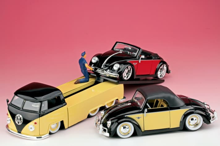      	VW-Vitrine: Hebmüller Sonderkarossen  	