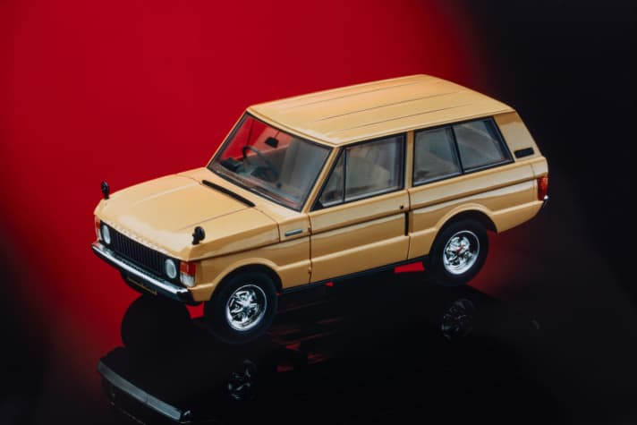 Seine Lordschaft ist wieder da: Heller legt seinen 1:43-Kit zum ersten Range Rover in der Baugröße 1:43 jetzt wieder auf