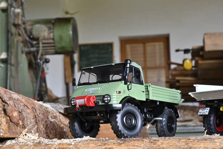 Die Kategorie L umfasst Nutzfahrzeugmodelle in 1:18: Hier landete der Unimog 406 als Zinkdruckgussmodell von Schuco auf dem vordersten Platz. ]Foto: W. Doppelhammer
