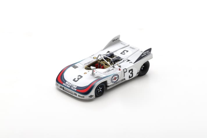 Minimax, gegründet im Jahr 2000, hat sich mit Rennsportmodellen vorwiegend im Maßstab 1:43 und 1:18 unter der Marke Spark Model international einen Namen gemacht. Hier der Porsche 908/3