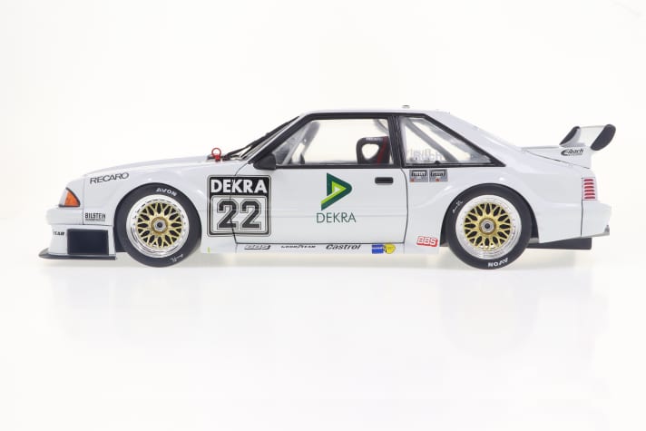 Er kam selten ins Ziel und 1994/95 in der DTM nur zweimal in die Punkte: Trotzdem ist der Ford Mustang von Gerd Ruch längst Kult und bildet die Vorlage für ein 1:18-Modell von Werk83