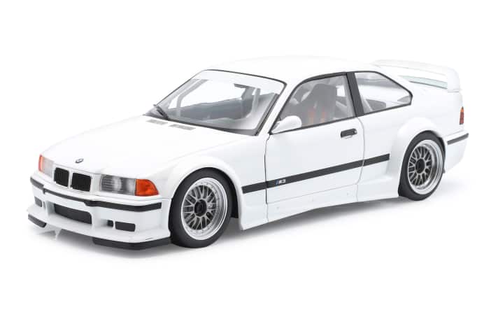 BMW 325i (E36) aus der Saison 1993.