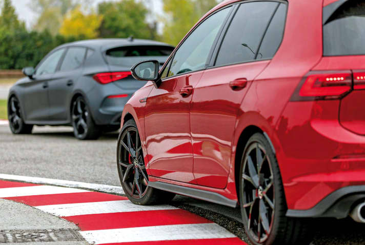 Golf GTI und Cupra Leon. Zwei wie eineiige Zwillinge – zumindest in ihrem Fahrverhalten